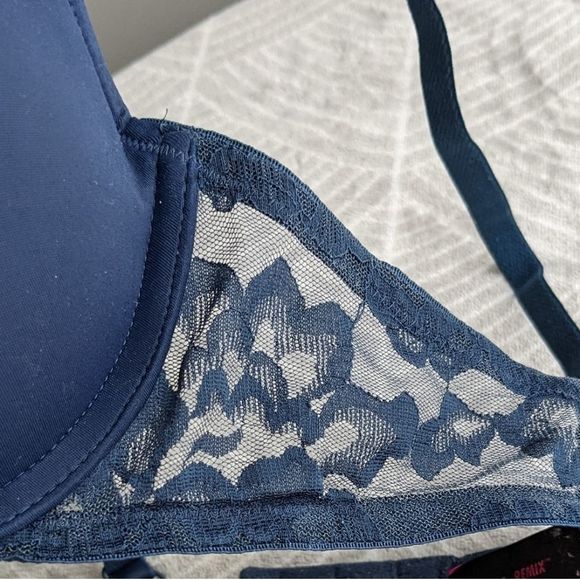 LA SENZA Remix navy padded bra 36C B002 - Picture 3 of 7